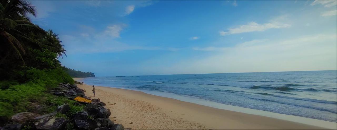 White Shell Beach House Kannur Extérieur photo