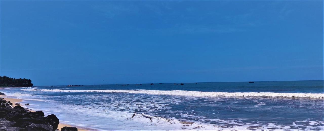 White Shell Beach House Kannur Extérieur photo