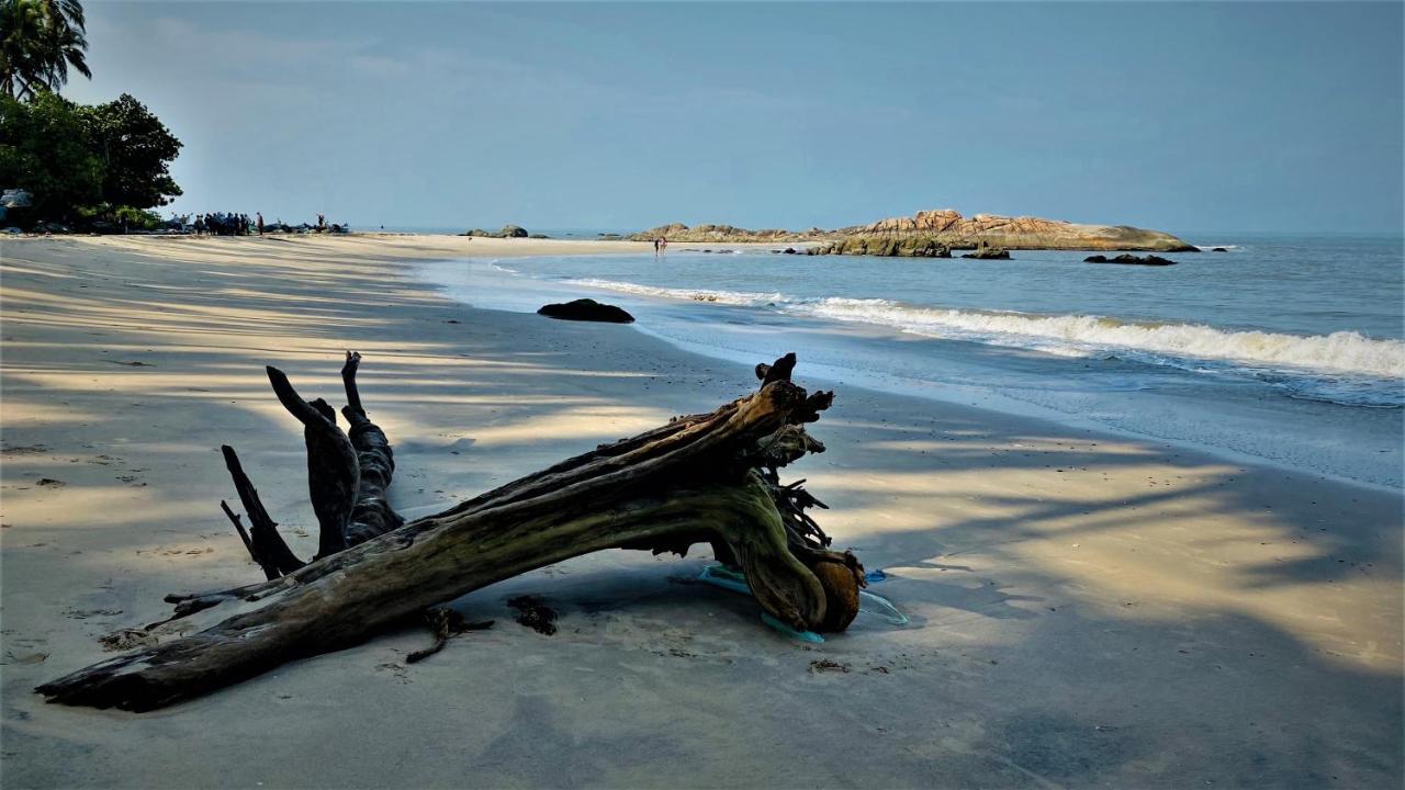 White Shell Beach House Kannur Extérieur photo