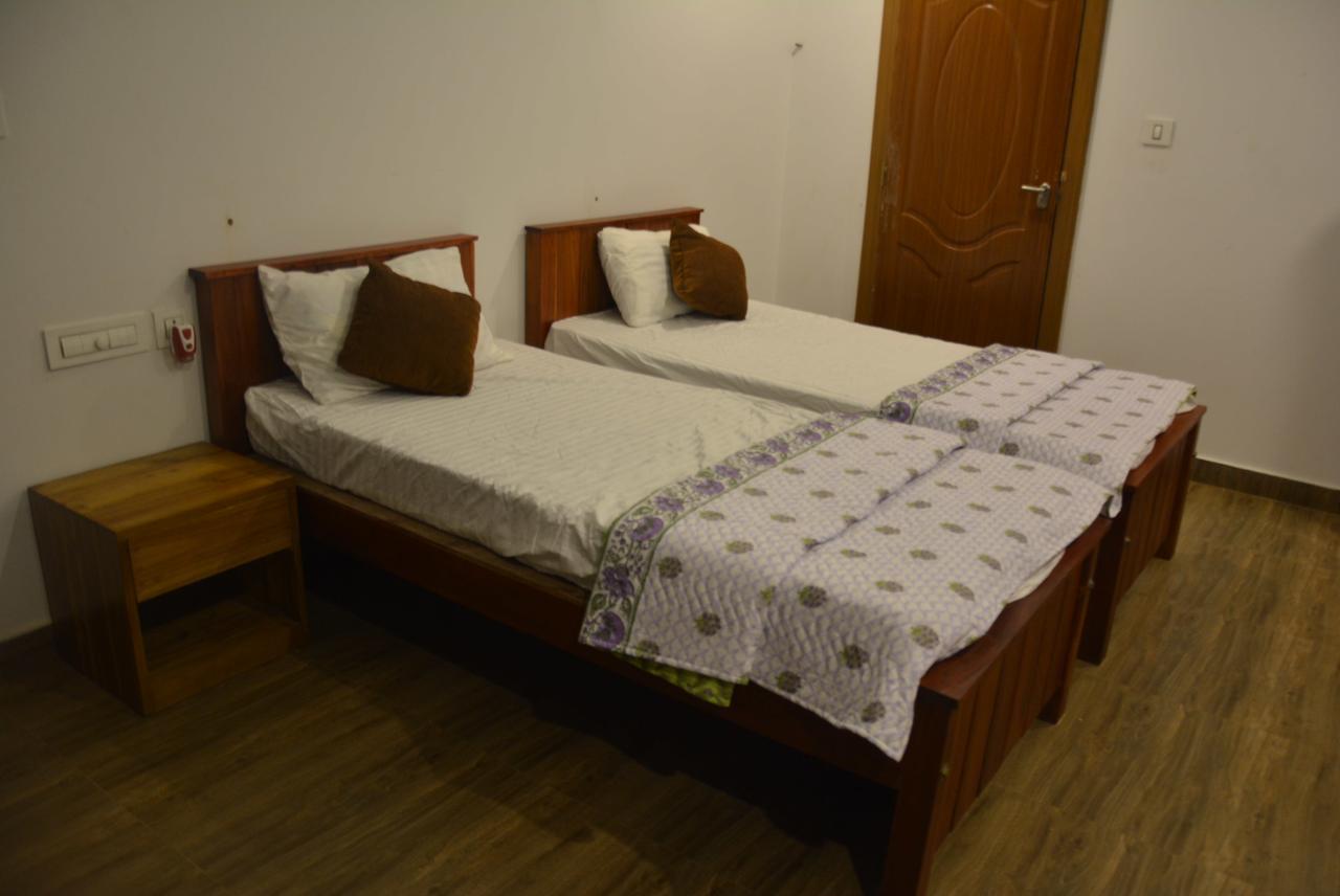 White Shell Beach House Kannur Extérieur photo